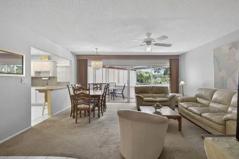 3 Greenway Village N Royal Palm Beach FL 33411