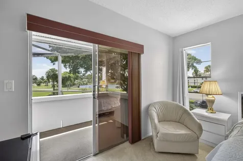 3 Greenway Village N Royal Palm Beach FL 33411