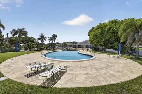3 Greenway Village N Royal Palm Beach FL 33411