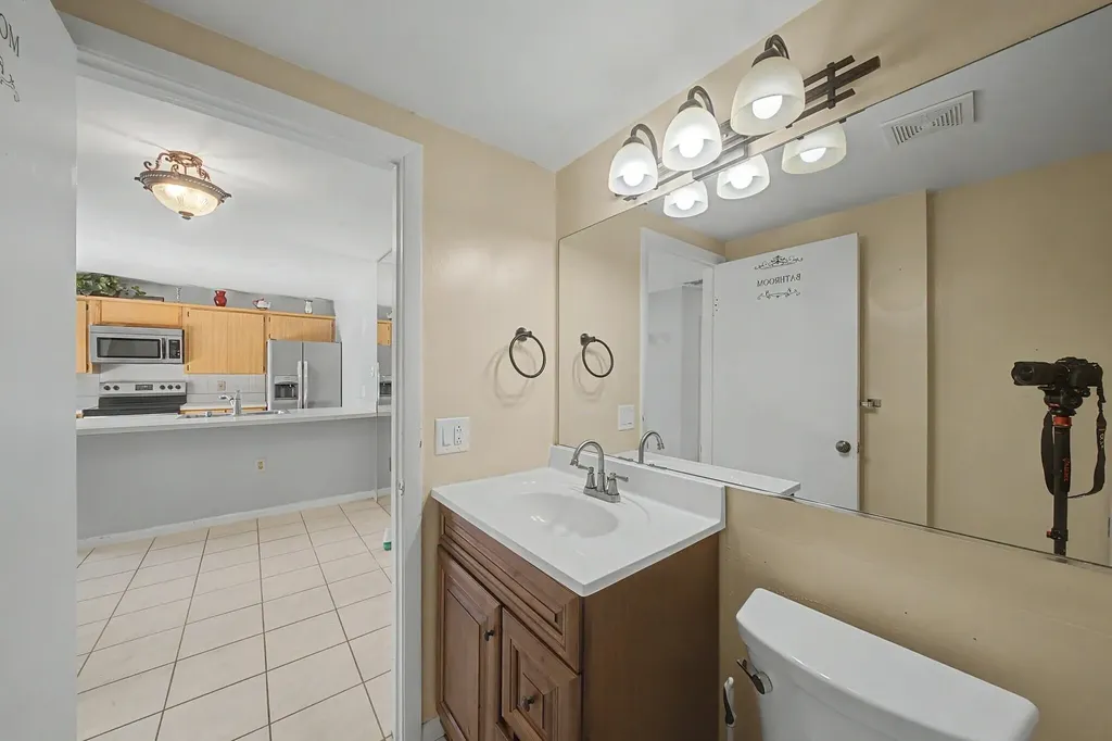 5710 57th Way West Palm Beach FL 33409