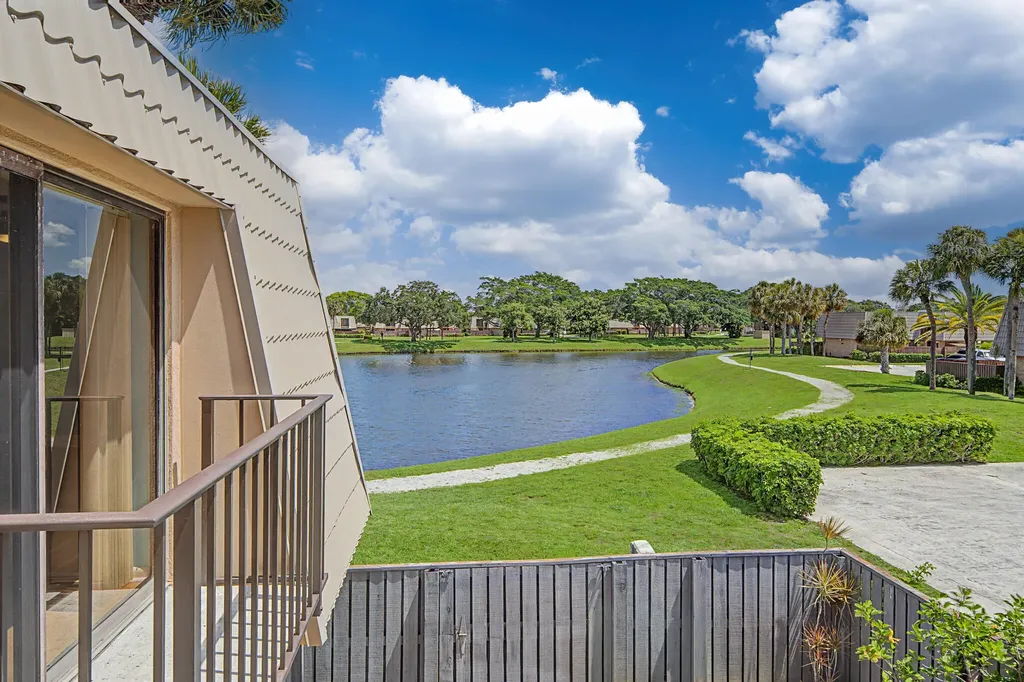5710 57th Way West Palm Beach FL 33409
