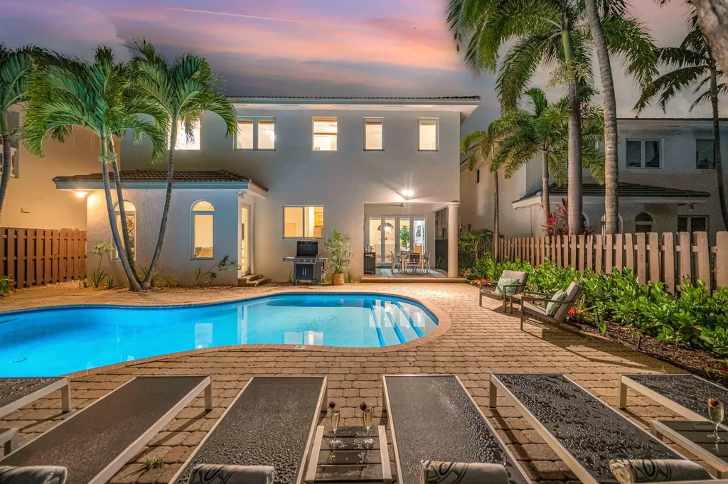 3315 NE 17th Street Fort Lauderdale FL 33305