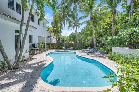 3315 NE 17th Street Fort Lauderdale FL 33305