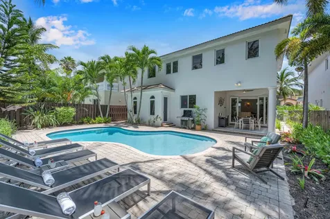 3315 NE 17th Street Fort Lauderdale FL 33305
