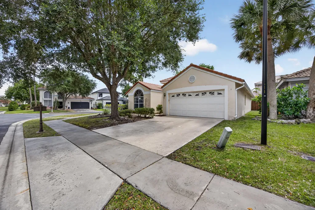 10870 Old Bridgeport Lane Boca Raton FL 33498