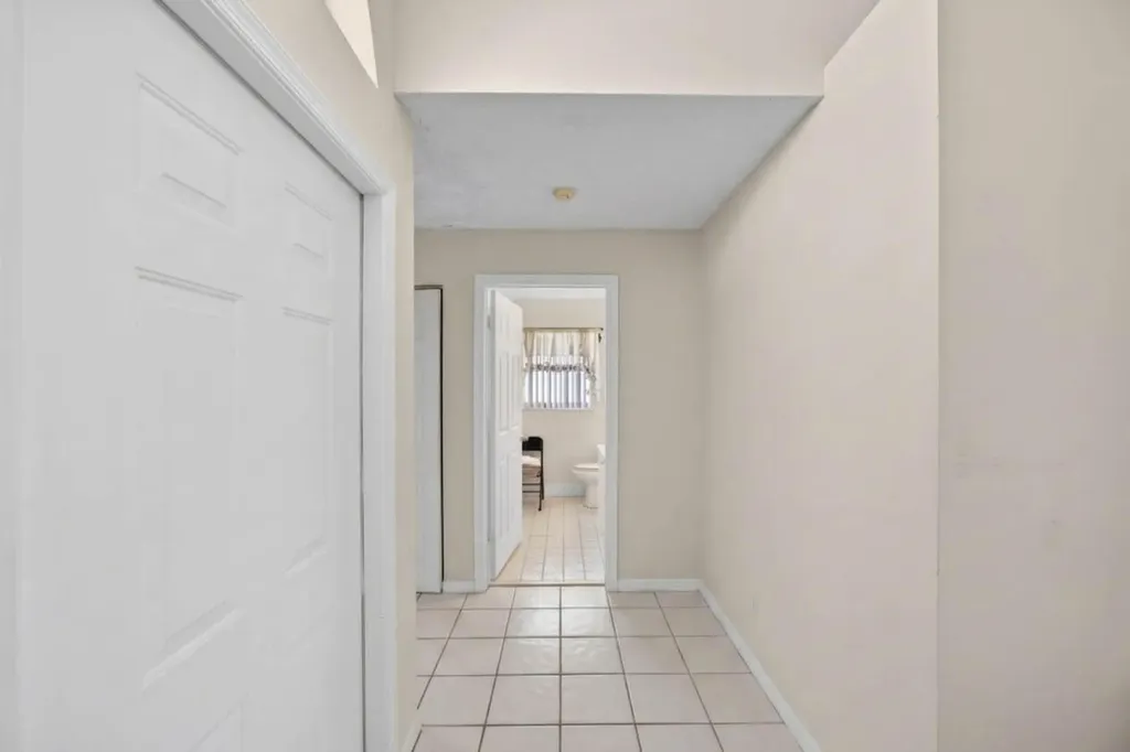 10870 Old Bridgeport Lane Boca Raton FL 33498