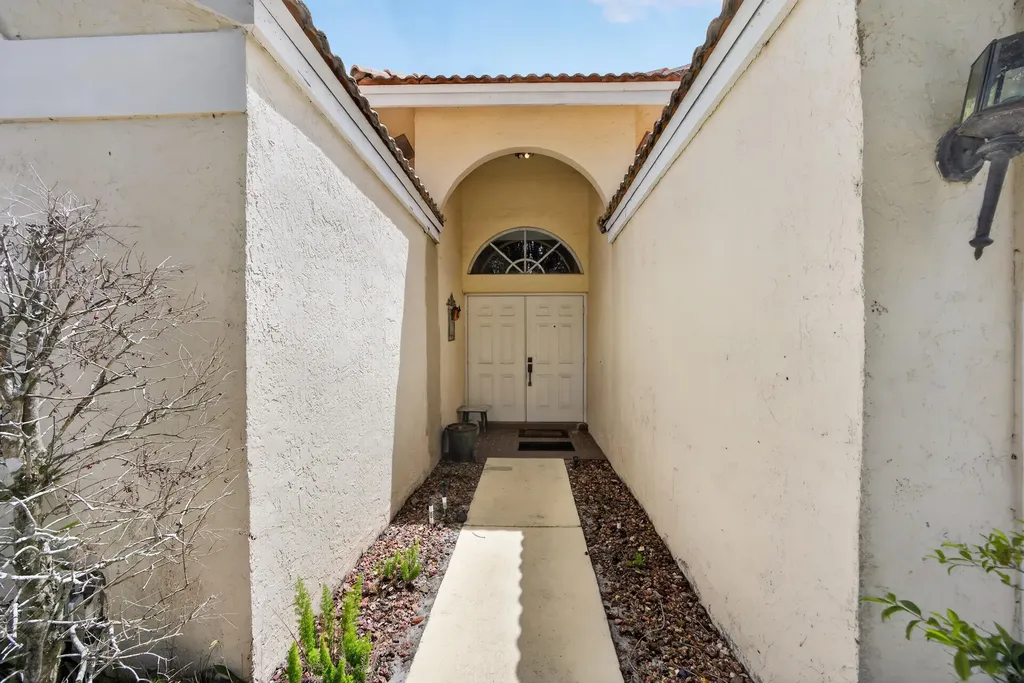 10870 Old Bridgeport Lane Boca Raton FL 33498