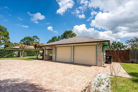 1326 SW Bartell Avenue Port St Lucie FL 34953