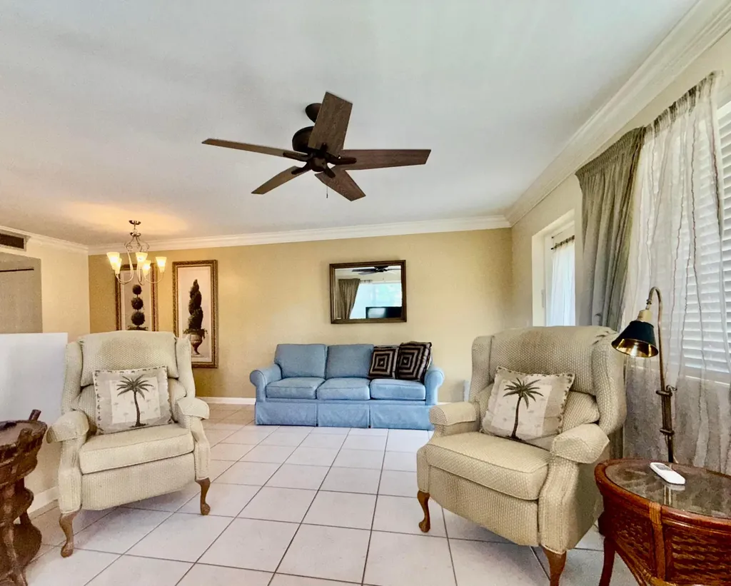 137 Farnham F Deerfield Beach FL 33442