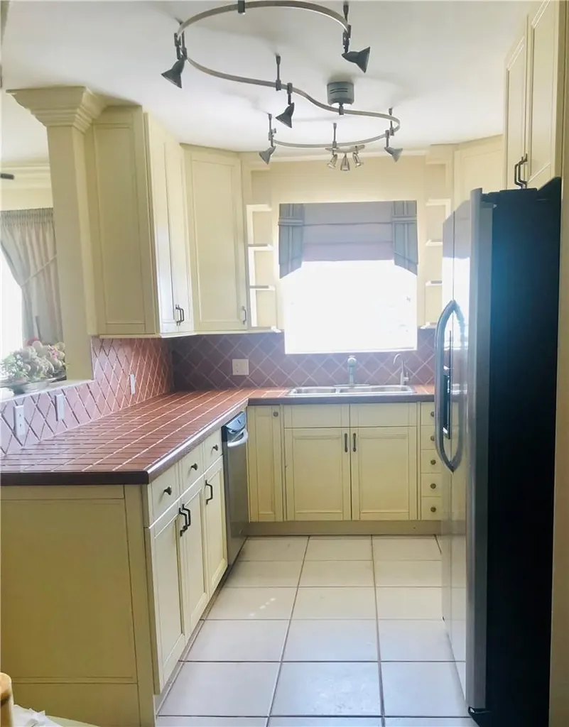 137 Farnham F Deerfield Beach FL 33442