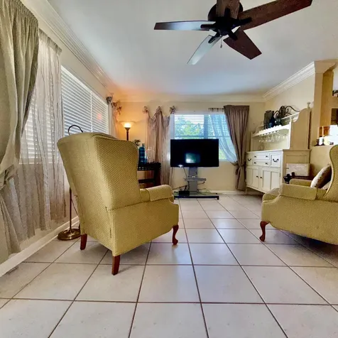 137 Farnham F Deerfield Beach FL 33442
