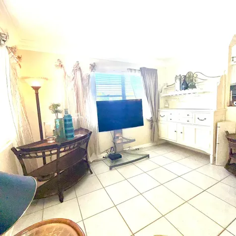 137 Farnham F Deerfield Beach FL 33442