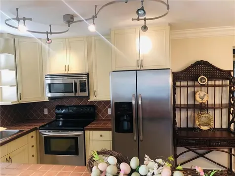 137 Farnham F Deerfield Beach FL 33442
