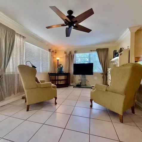 137 Farnham F Deerfield Beach FL 33442