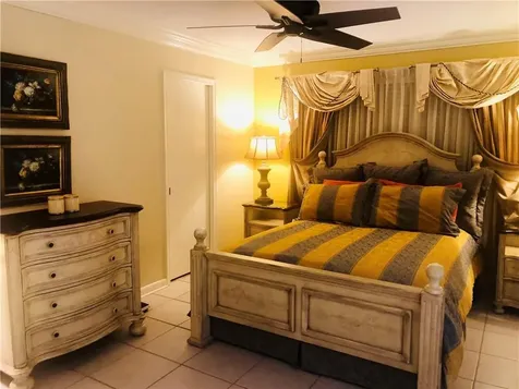 137 Farnham F Deerfield Beach FL 33442