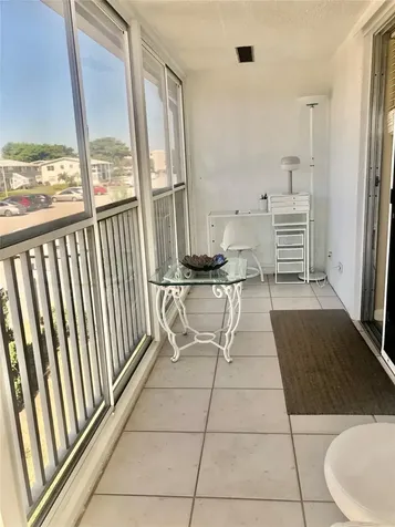 137 Farnham F Deerfield Beach FL 33442