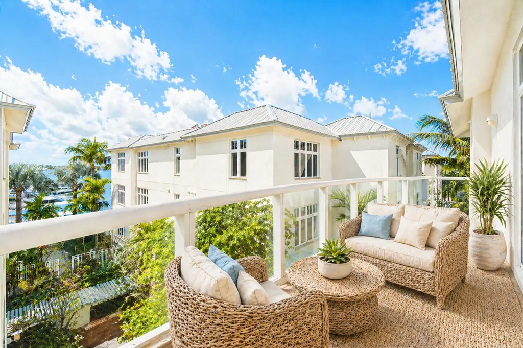 178 Lake Drive Palm Beach Shores FL 33404
