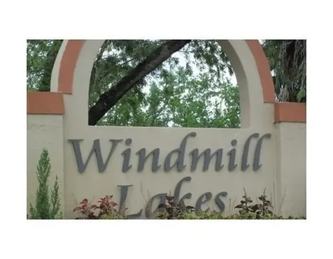8657 SW 5th Street Pembroke Pines FL 33025