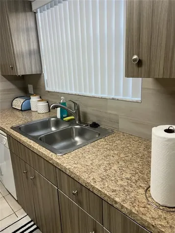 8657 SW 5th Street Pembroke Pines FL 33025