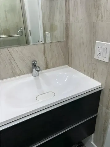 8657 SW 5th Street Pembroke Pines FL 33025