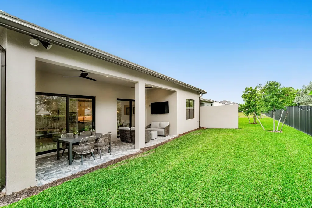 9303 Cape Honey Bee Lane Lake Worth FL 33467