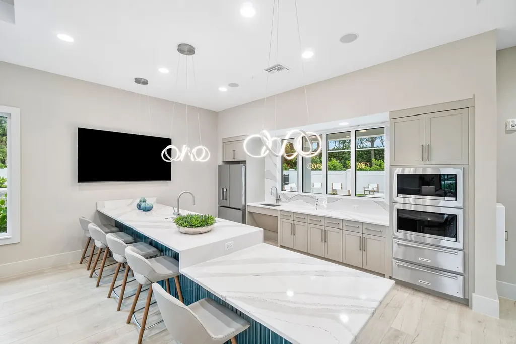9303 Cape Honey Bee Lane Lake Worth FL 33467