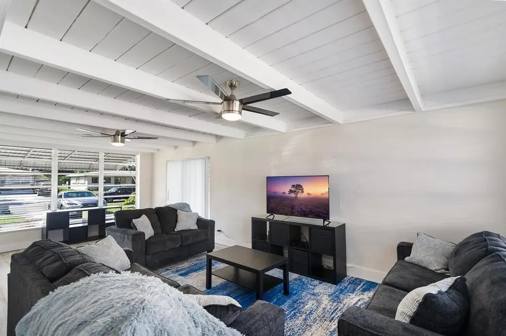 2501 NE 12th Street Pompano Beach FL 33062