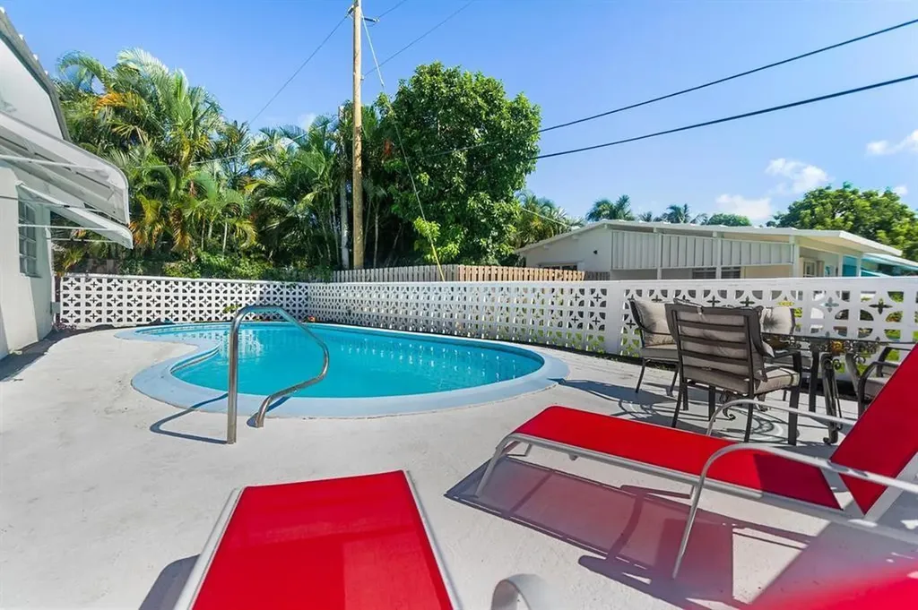 2501 NE 12th Street Pompano Beach FL 33062