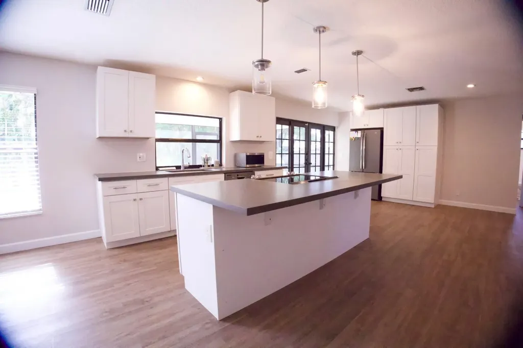 700 N Perry Avenue Jupiter FL 33458
