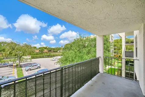 6190 Woodlands Boulevard Tamarac FL 33319