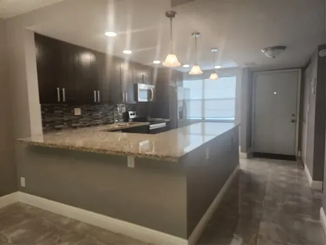 8205 NW 61st Street NW Tamarac FL 33321