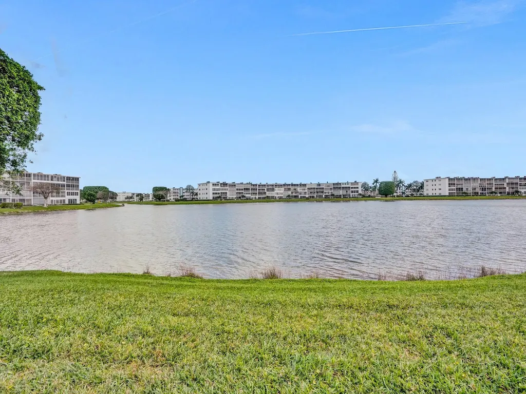 3014 Cornwall A Boca Raton FL 33434