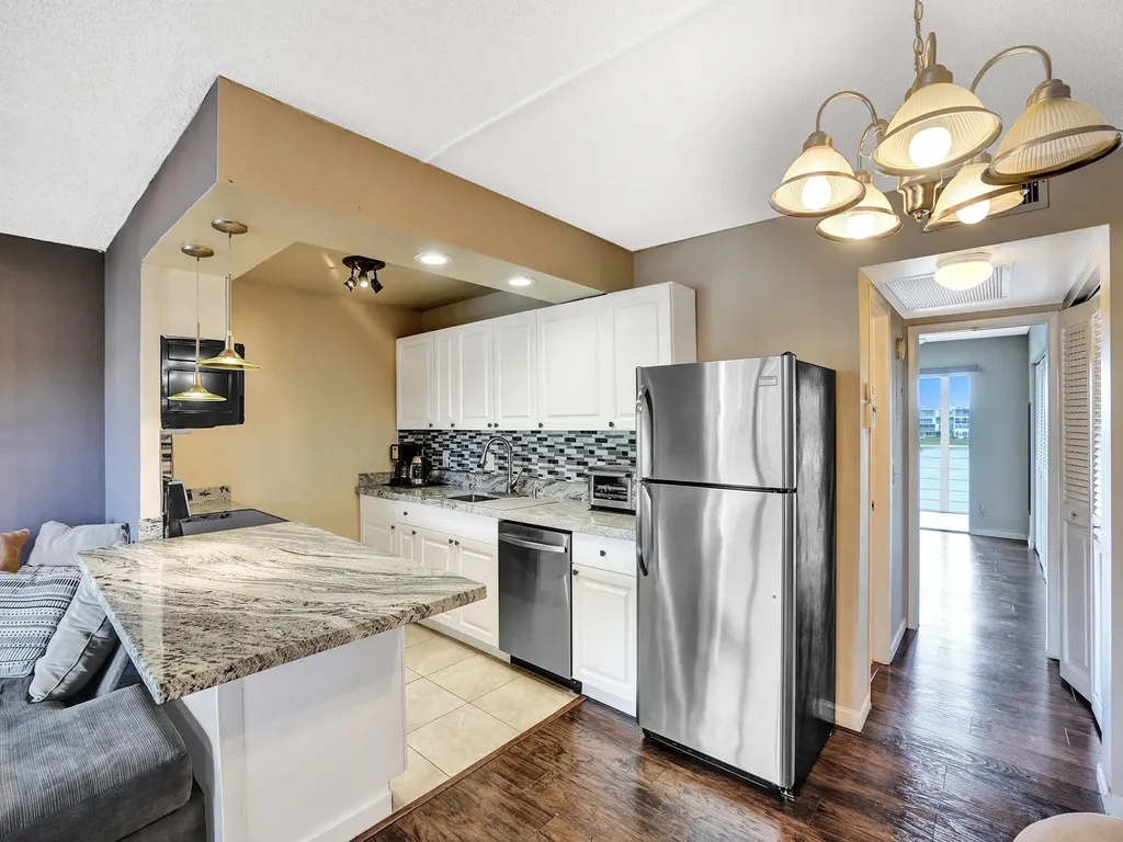 3014 Cornwall A Boca Raton FL 33434