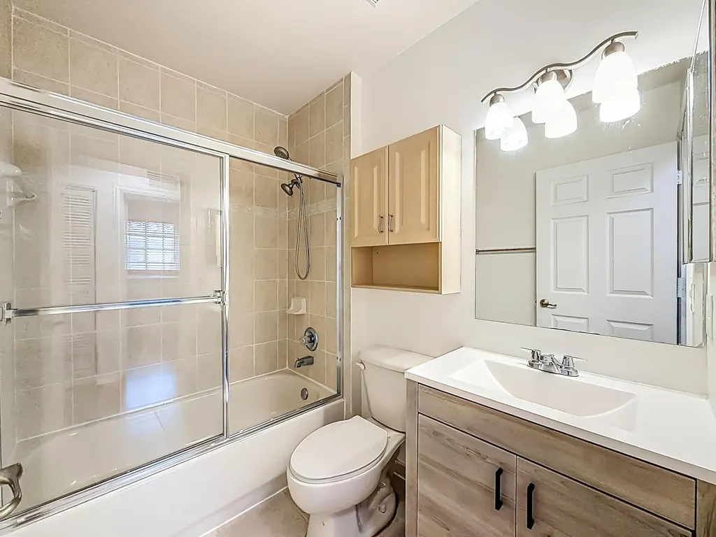 3990 NW 92nd Avenue Sunrise FL 33351