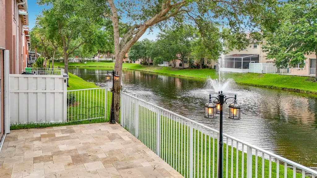 3990 NW 92nd Avenue Sunrise FL 33351