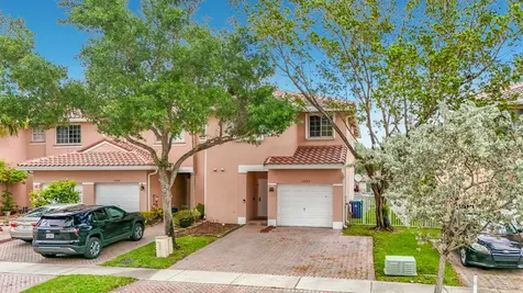 3990 NW 92nd Avenue Sunrise FL 33351