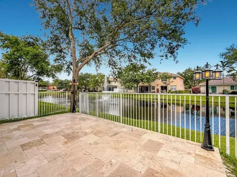 3990 NW 92nd Avenue Sunrise FL 33351
