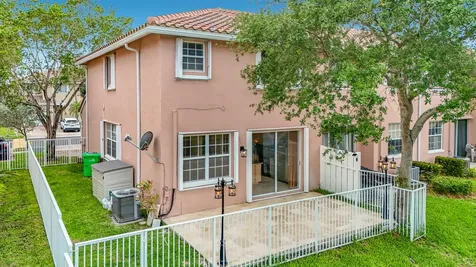 3990 NW 92nd Avenue Sunrise FL 33351