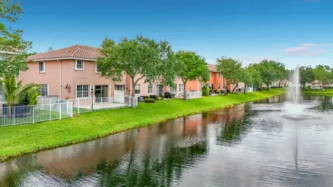 3990 NW 92nd Avenue Sunrise FL 33351
