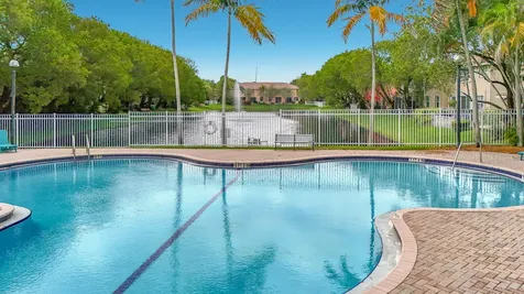 3990 NW 92nd Avenue Sunrise FL 33351