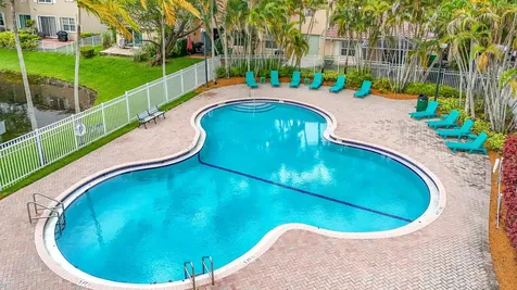 3990 NW 92nd Avenue Sunrise FL 33351