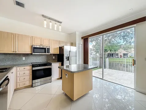 3990 NW 92nd Avenue Sunrise FL 33351
