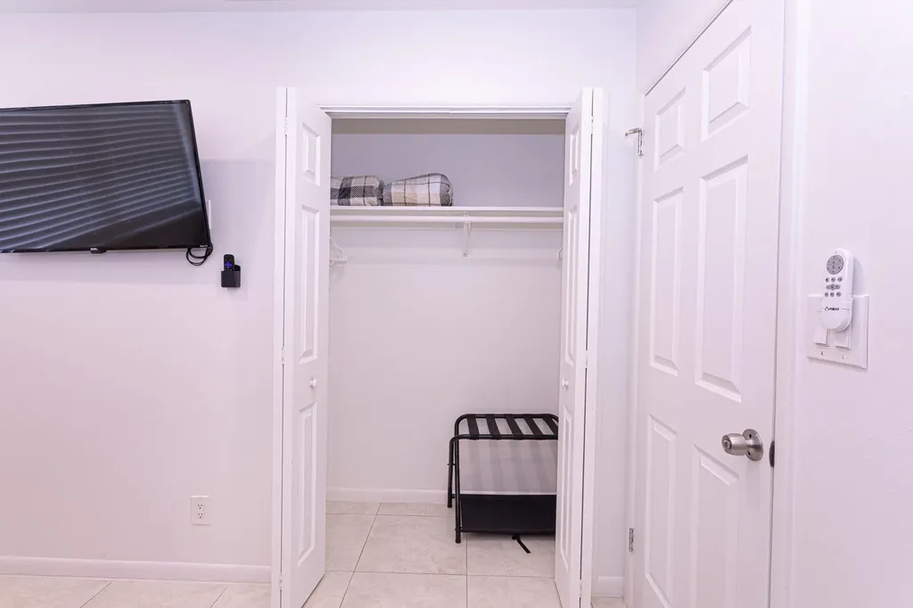 5756 Orchard Way West Palm Beach FL 33417