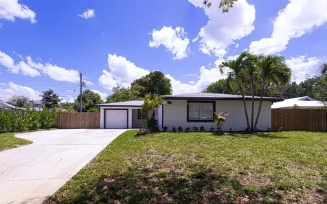 5756 Orchard Way West Palm Beach FL 33417