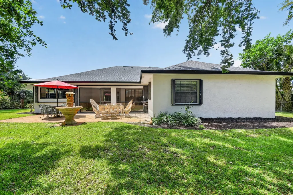 980 Ryanwood Drive West Palm Beach FL 33413