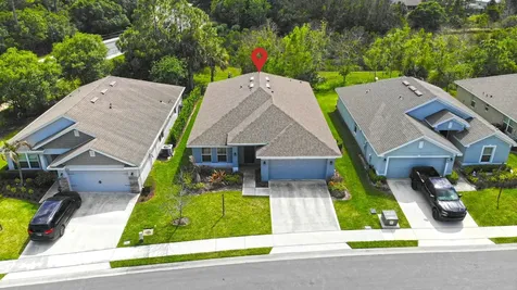 886 NE Whistling Duck Way Port St Lucie FL 34983