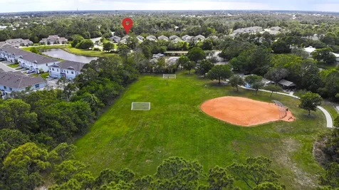 886 NE Whistling Duck Way Port St Lucie FL 34983