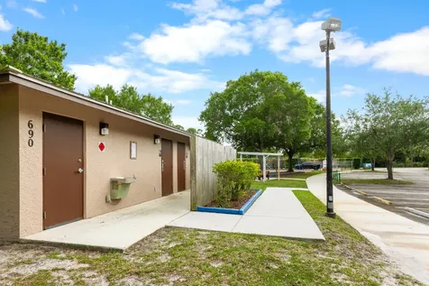 886 NE Whistling Duck Way Port St Lucie FL 34983