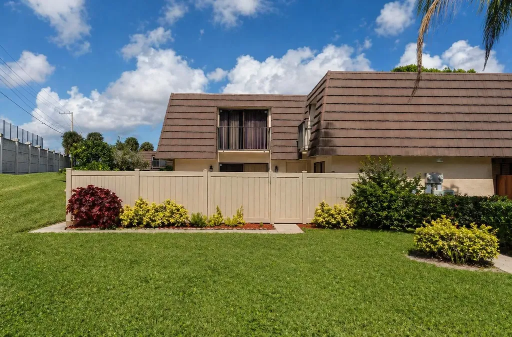 7312 73rd Way West Palm Beach FL 33407