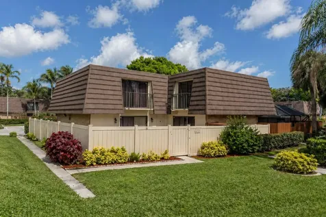 7312 73rd Way West Palm Beach FL 33407